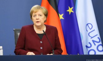 Merkel: Teški mjeseci nas čekaju