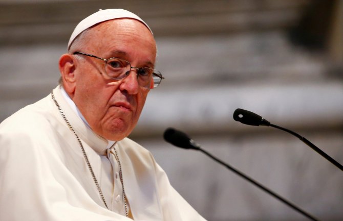 Papa zaplakao kad je tokom molitve pomenuo Ukrajinu