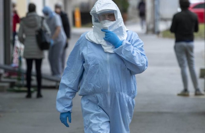 Koronavirus hara Evropom: Francuska očekuje do 100.000 dnevnih slučajeva, Merkelova poručila da situacija mora da se mijenja