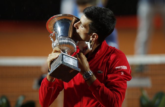 ATP ozvaničio rekord:  Đoković šesti put godinu završava na prvom mjestu