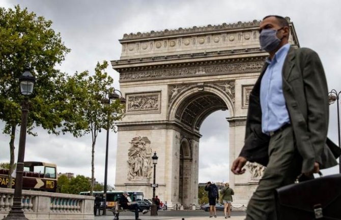 Više od 40.000 žrtava korone u Francuskoj od početka pandemije