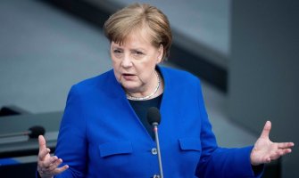 Veber: Merkel imala dvojak odnos prema Đukanoviću