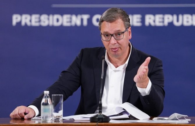 Vučić: Premijerku Brnabić nema ko da dočeka u Crnoj Gori