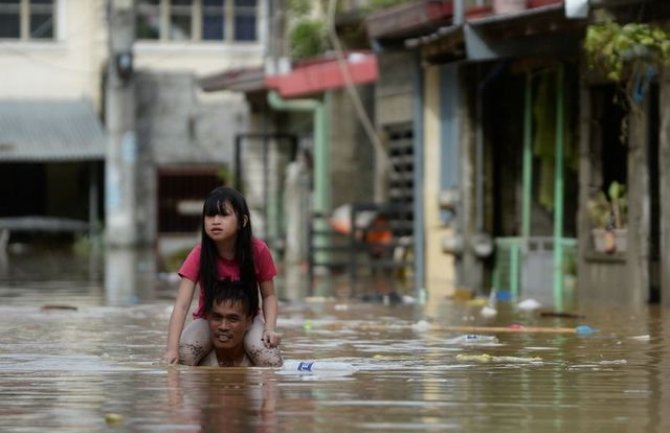U naletu novog tajfuna poginulo 14 osoba na Filipinima