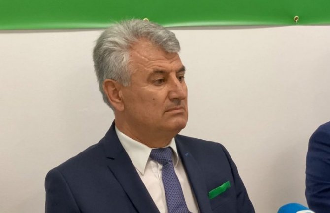 Kandidat za načelnika Travnika umro od korone na dan izbora