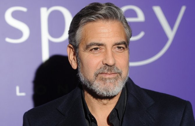 Džordž Kluni poklonio po milion dolara u kešu svakom od 14 prijatelja
