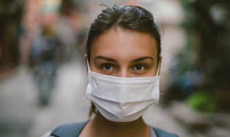 Japanci izumjeli masku koja svijetli ako ste zaraženi koronavirusom