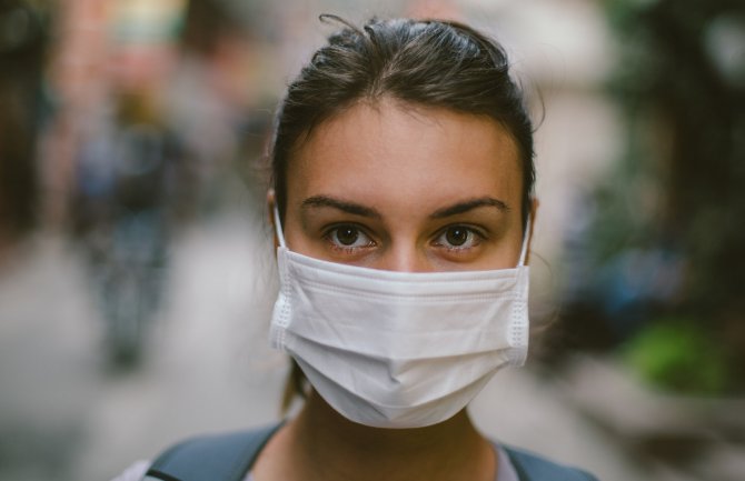 Japanci izumjeli masku koja svijetli ako ste zaraženi koronavirusom