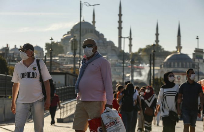 U Turskoj od sjutra uvođenje policijskog sata,  preko sedmice i potpuno 