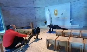 Nakon što su u Hrvatskoj zatvorili teretane, mladići sprave odnijeli u crkvu i vježbali