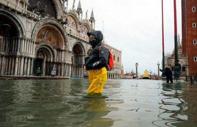 Venecija pod vodom, vlasti nisu uspjele da podignu zaštitne pregrade