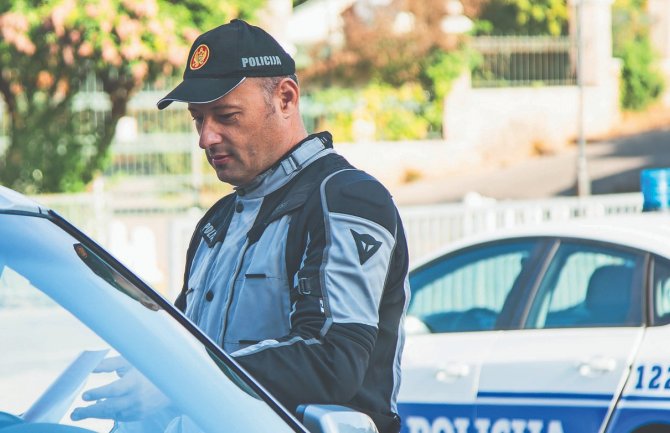 Budva: Uhapšen zbog odbijanja alkotesta i omalovažavanja policajca