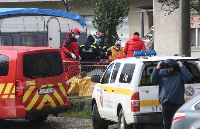 Tragedija u Petrinji: Padom sa krova poginuo volonter koji je donirao svoju kamp kućicu