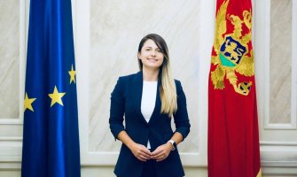 Ministarka Srzentić donirala prvu platu OŠ 