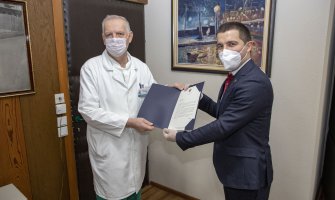 Skupština Crne Gore donirala 5.000 eura Opštoj bolnici u Beranama