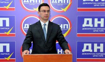 Bojović: Nova Vlada ne smije pratiti Đukanovićevu politiku, neophodno poboljšanje odnosa sa Srbijom