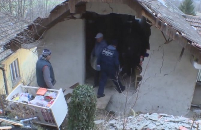Srbija: Stijena teška sedam tona survala se na kuću