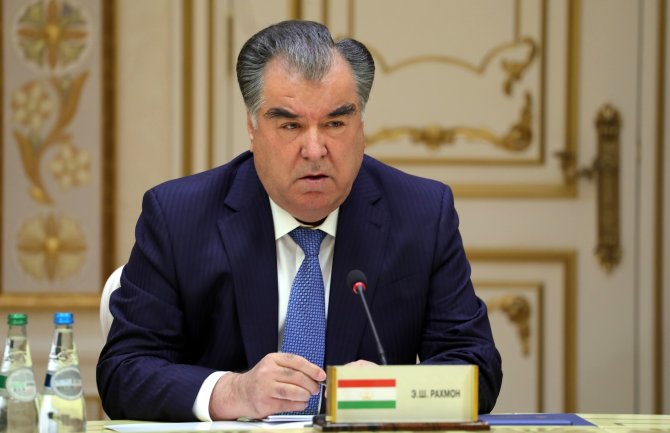 Predsjednik Tadžikistana proglasio pobjedu nad koronavirusom