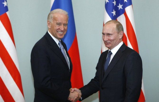 Bajden i Putin prvi put razgovarali o spornim pitanjima između Rusije i SAD