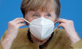 Merkel: Čeka nas teška jesen, nevakcinisani neka razmisle još jednom