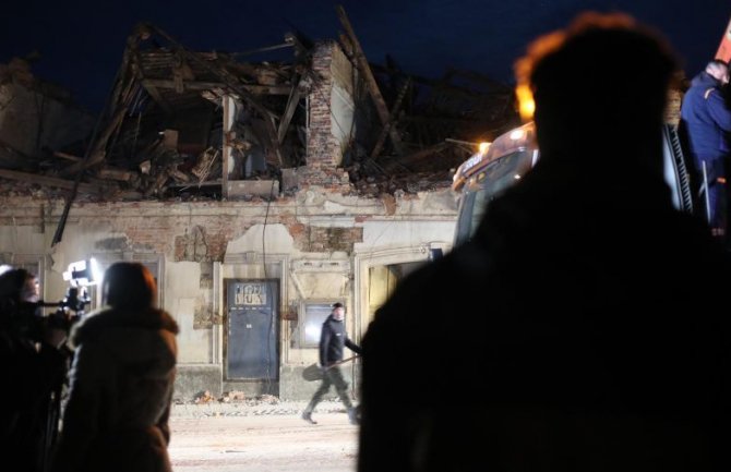 Novi potres nanio novu štetu na kućama u Glinskoj Poljani