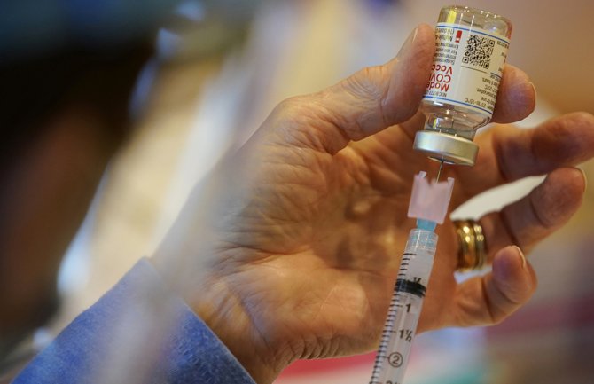 Florida: Prerušile se u starice kako bi primile vakcinu