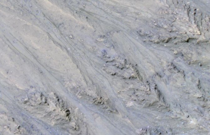 Krater na Marsu nosi ime Tivat