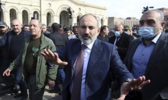 Jermenija: Vojska tražila ostavku premijera, on smijenio šefa Generalštaba(VIDEO)