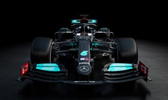 Mercedes predstavio novi bolid, ostaje u crnom