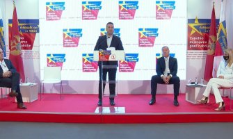 Damjanović i Eraković: Zaposlićemo 2.000 osoba, nudimo znanje, viziju i jasan cilj - evropski kvalitet života u Nikšiću