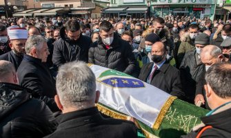 U Rožajama sahranjen Rafet Husović,mjere prekršene(VIDEO)(FOTO)