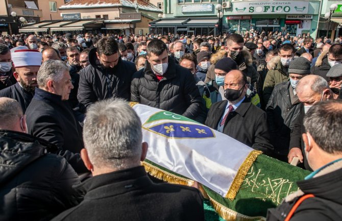 U Rožajama sahranjen Rafet Husović,mjere prekršene(VIDEO)(FOTO)