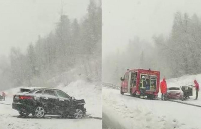 Hrvatska: Sniježna oluja prouzrokovala brojne saobraćajne nesreće, nagli pad temperature(VIDEO)