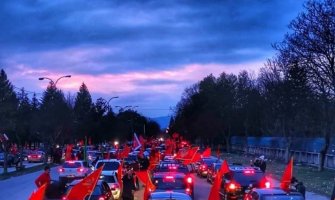 Auto kolone širom države: Crna Gora mora ostati građanska i multietnička država