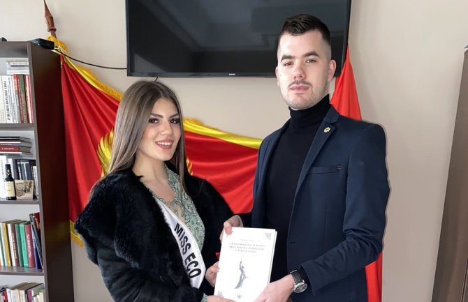 U Egipat preko Lovćenca: Miss Eco Montenegro Una Mugoša posjetila udruženje Crnogoraca