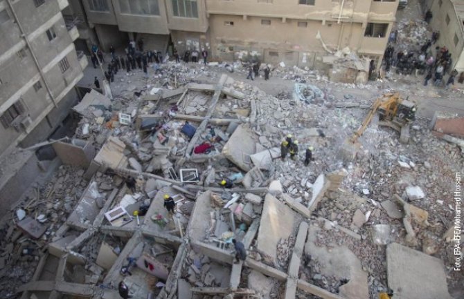 Kairo: Srušila se desetospratnica, petoro mrtvih, desetine povrijeđenih