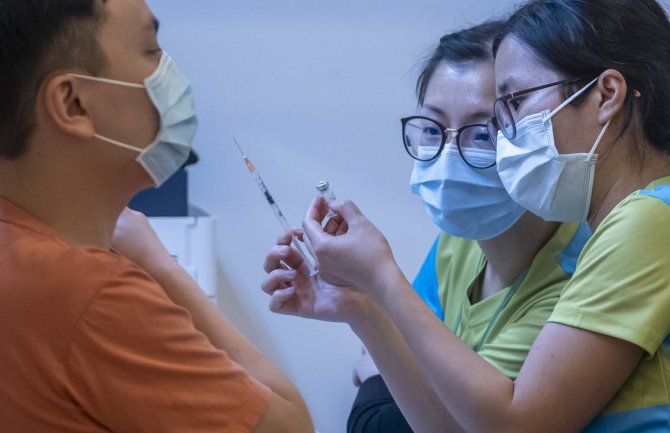 Kina: Za pet dana vakcinacija 300.000 ljudi zbog 16 slučajeva zaraze