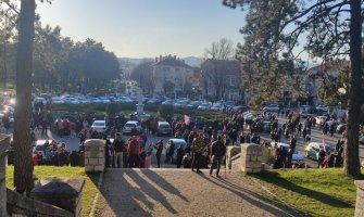 Protesti podrške Leposaviću u više gradova
