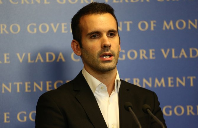Ministar Spajić ima srpsko državljanstvo i dvojno prebivalište