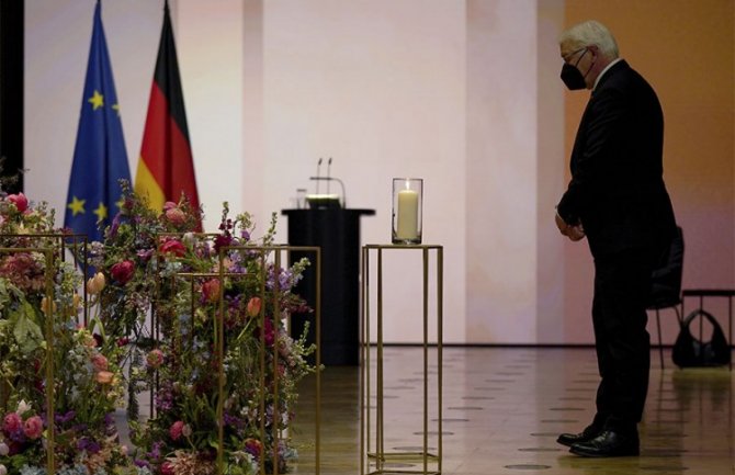 Njemačka odaje počast preminulima od kovida