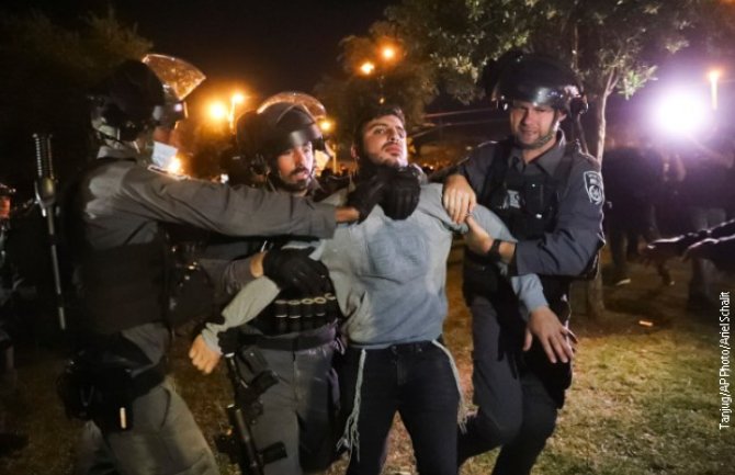 Desetine povrijeđenih u sukobima Jevreja, Palestinaca i izraelske policije
