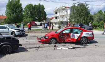 Lančani sudar u Podgorici, povrijeđene tri osobe