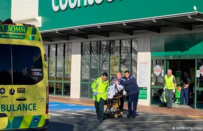 Novi Zeland: Nožem ranio pet osoba u supermarketu
