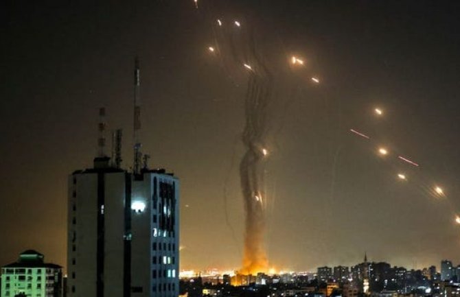 Hamas nastavio raketne napade prema Tel Avivu i Jerusalimu