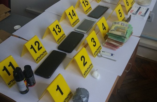 Uhapšen Bjelopoljac osumnjičen za prodaju kokaina, prilikom pretresa napao policajce