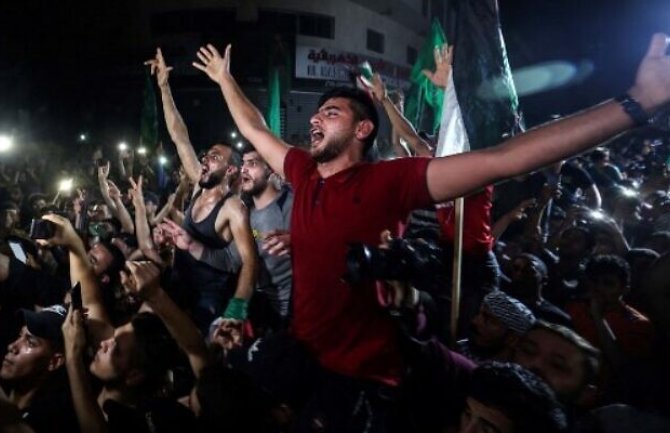 Slavlje na ulicama Gaze zbog primirja Izraela i Hamasa(VIDEO)