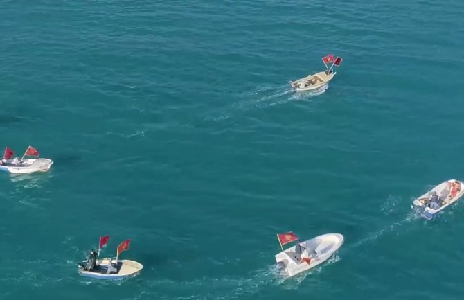 Bakljada i parada brodova u Ulcinju (VIDEO)