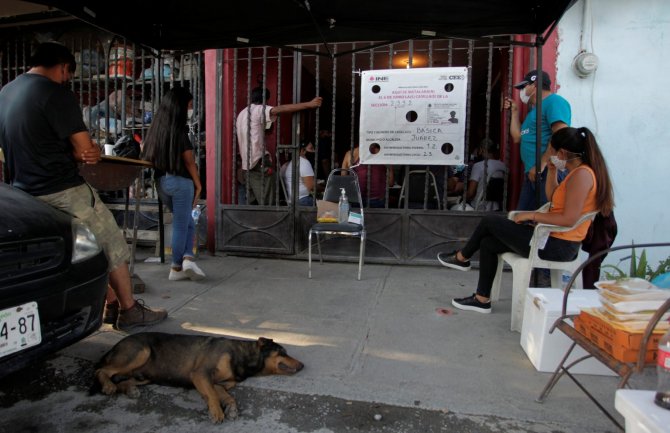 Stravični izbori u Meksiku: Ljudska glava bačena na biračko mjesto