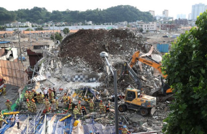 Južna Koreja: Srušila se zgrada, ima povrijeđenih
