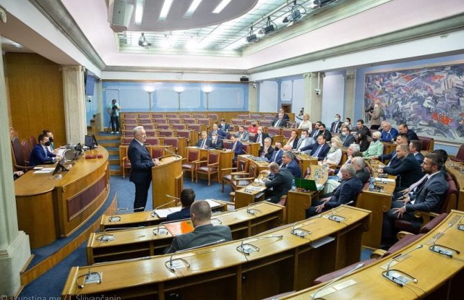 Krivokapić: U parlamentu prisutan nemoral i političko licemjerje